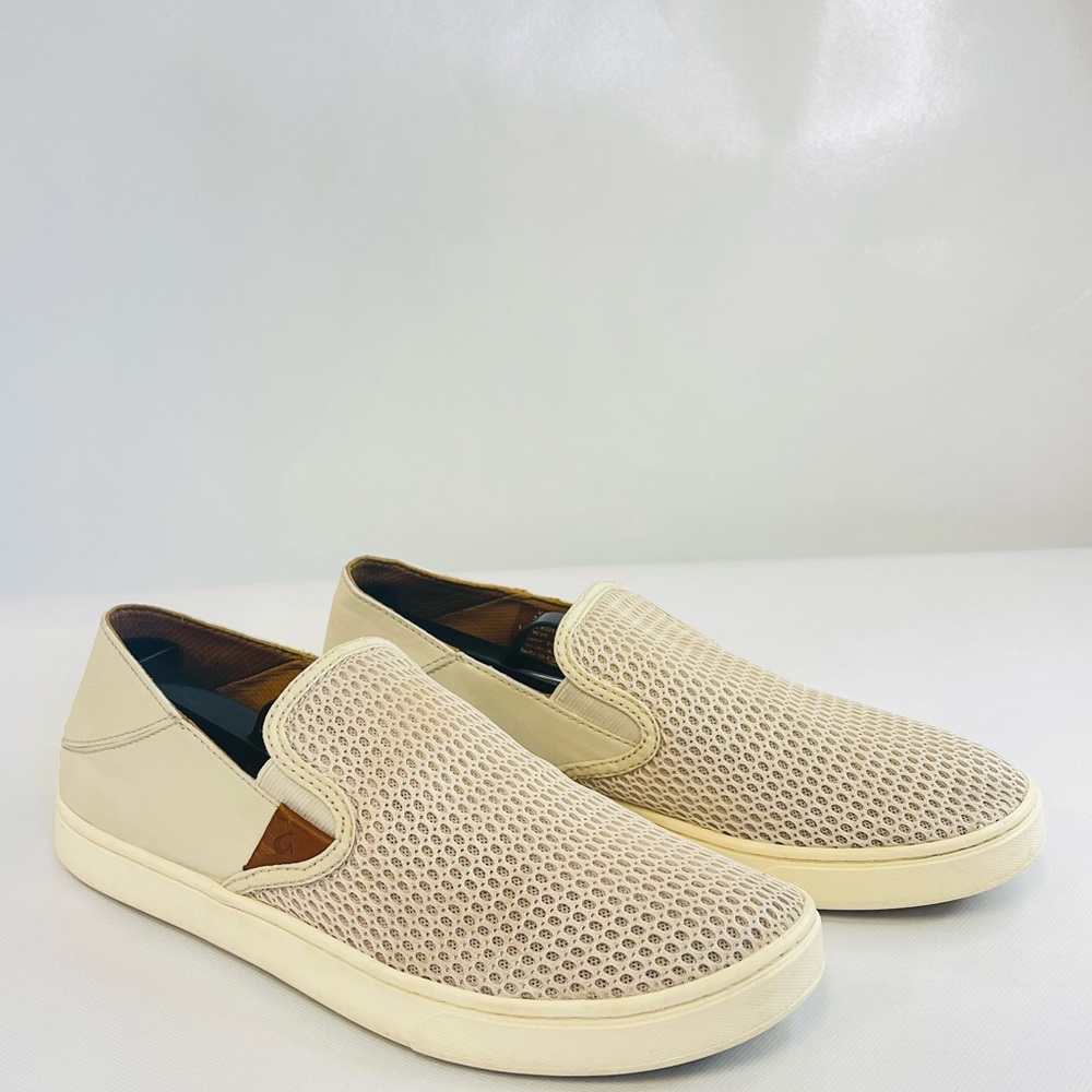 OluKai Women’s 10 Slip-On Mesh Sneakers in Light Beige/Cream